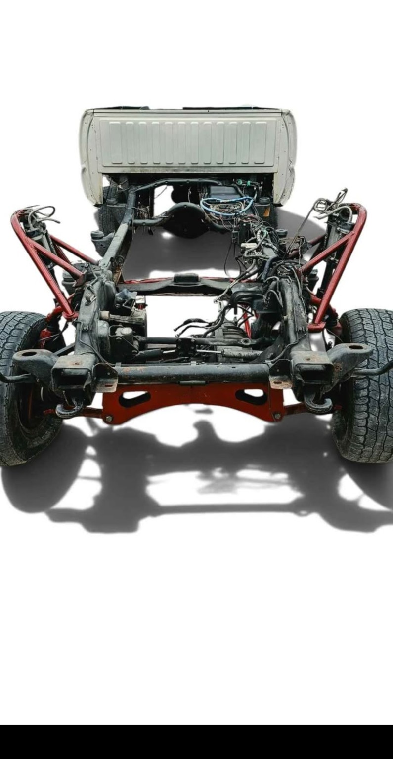 Front view of rolling chassis